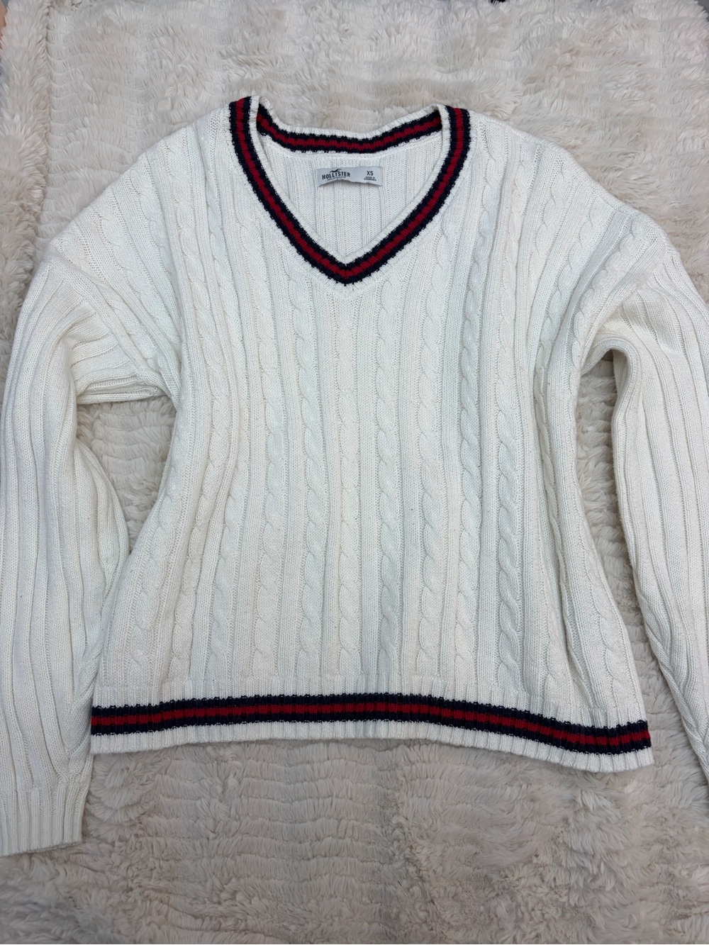 Hollister White Cable Knit V-Neck Sweater with Red & Navy Trim